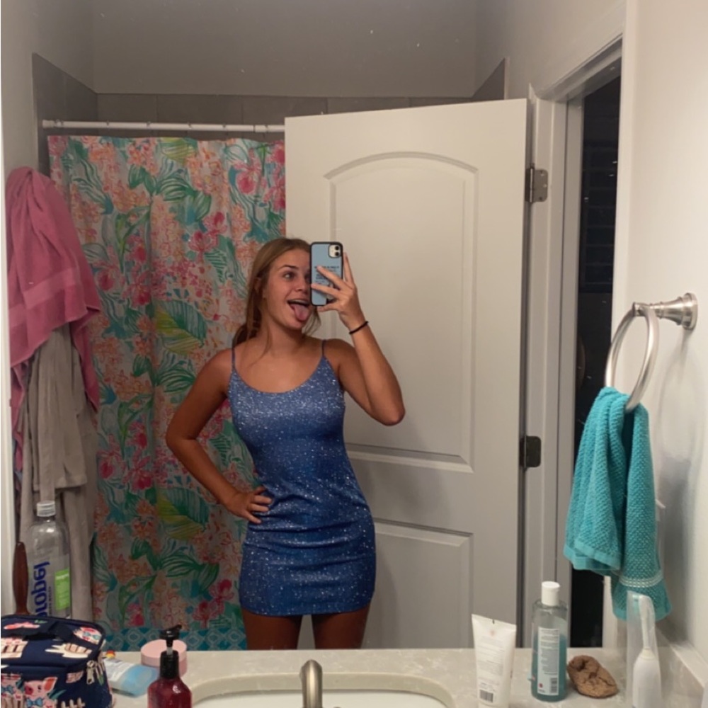 NWT Blue sparkly homecoming/ hoco dress new with tags